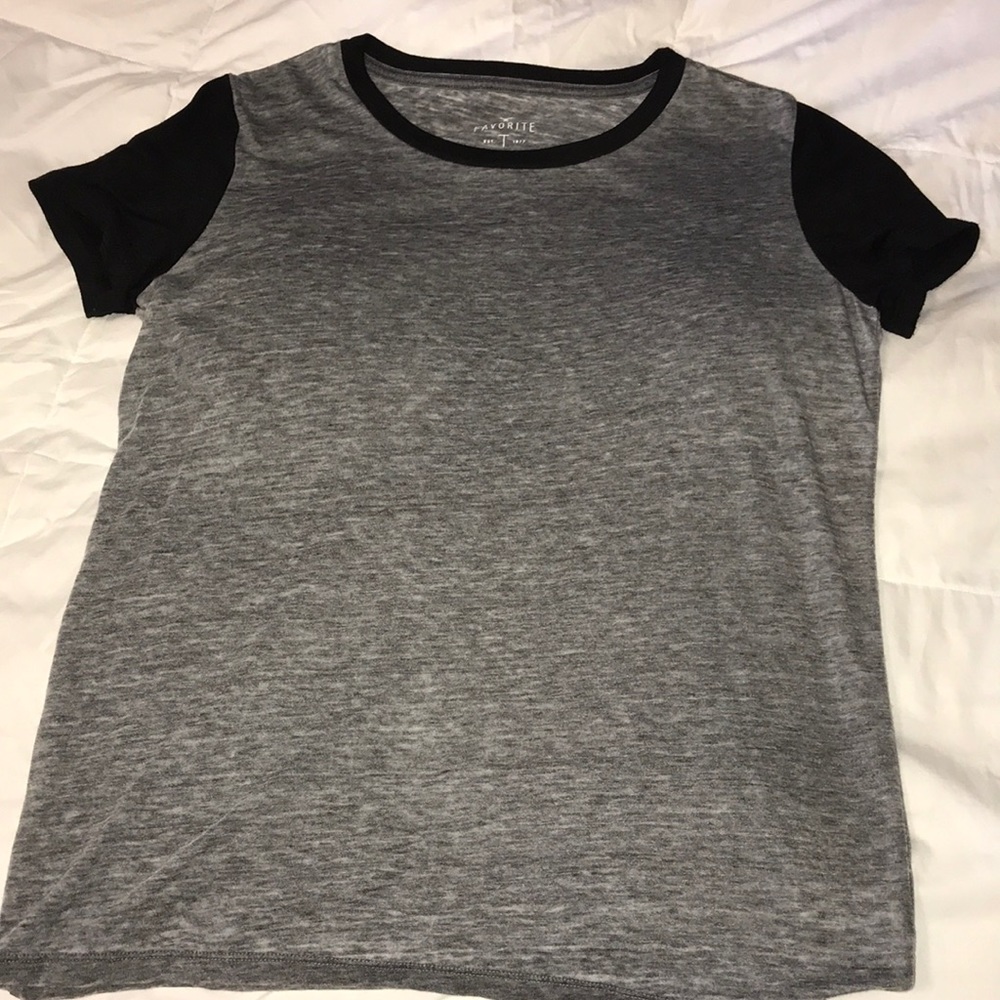 American Eagle Favorite Tee